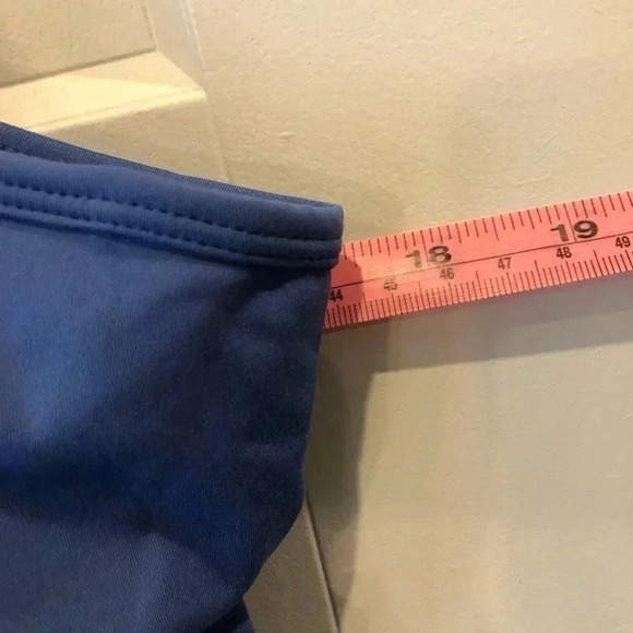 Laundry By Shelli Segal, Keyhole cutout, racerback athletic bra,removable pads - Picture 6 of 6